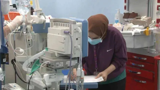 25 yıldır görme problemi yaşayan hasta Türk doktorun geliştirdiği tedavi ile sağlığına kavuşacak