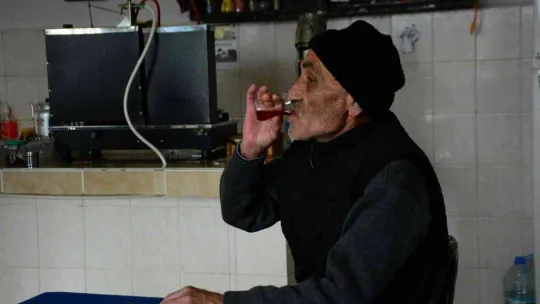 28 yıldır eşinin fotoğrafını cüzdanında taşıyor