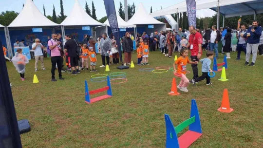 3. Başakşehir Çocuk Maratonu binlerce katılımla gerçekleşti