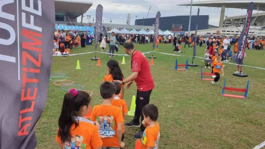 3. Başakşehir Çocuk Maratonu binlerce katılımla gerçekleşti