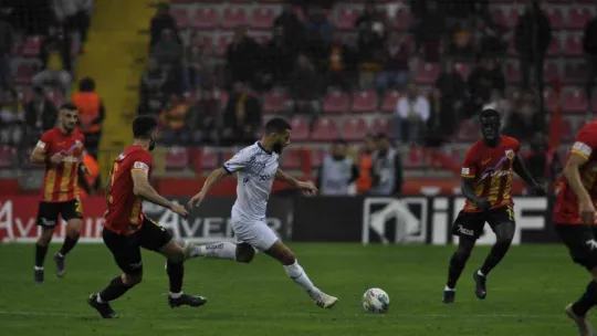 3 büyüklerin kazandığı haftada rekor