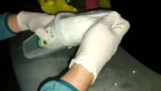 30 liralık saklama kabı ve yağdanlıkta milyarlık uyuşturucu taşıdılar