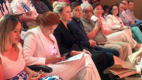 Dilek Yetkin Akademi'de mezuniyet coşkusu