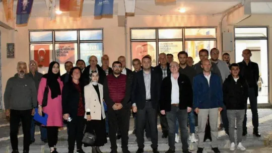 Başkan Bozoğlu, seçim irtibat bürolarını ziyaret etti