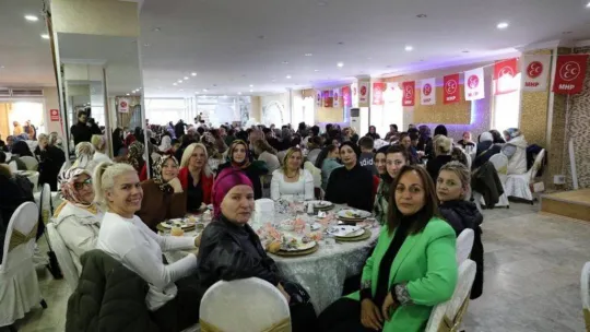MHP Teşkilatı Silivrili kadınlarla kahvaltıda buluştu