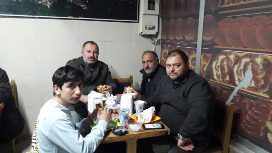 Seyyardan gelen lezzet 'Magunacı Kokoreç' açıldı