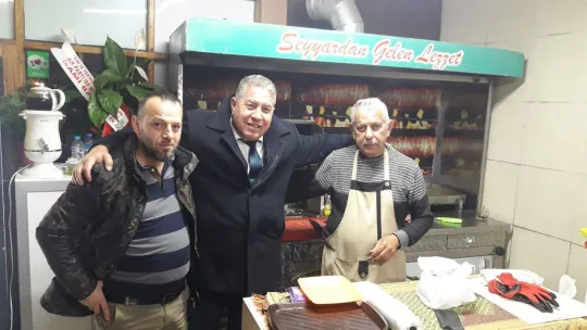 Seyyardan gelen lezzet 'Magunacı Kokoreç' açıldı