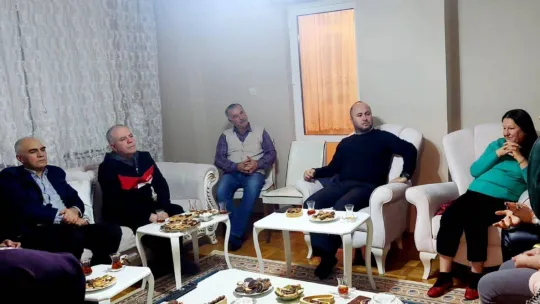 MHP 'Komşum Nasılsın' ziyaretlerini sıklaştırdı