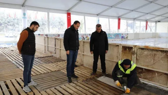 Buz pisti yarıyıl tatiline hazırlanıyor