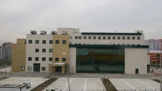 Turan 'Devlet Hastanemiz depremlerde hizmet verebilecek kapasitededir'