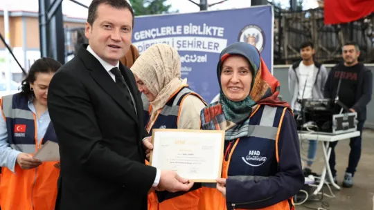 Başkan Balcıoğlu, AFAD Gönüllülerine Sertifika ve Kimlik Kartı Teslim Töreni'ne Katıldı