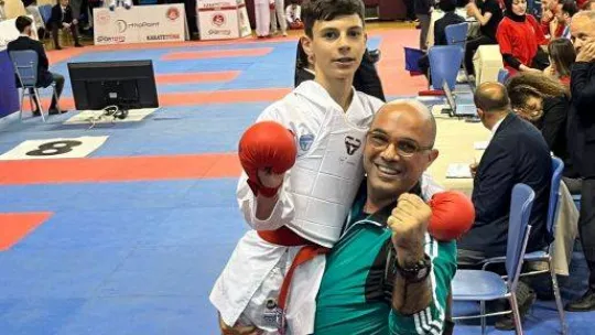 Mehmet Faruk Ceyhan Türkiye Şampiyonu