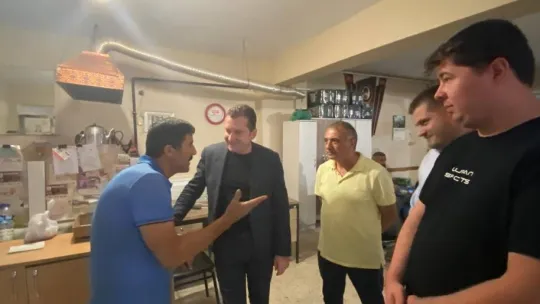 Bora Balcıoğlu Danamandıra'da vatandaşlarla buluştu