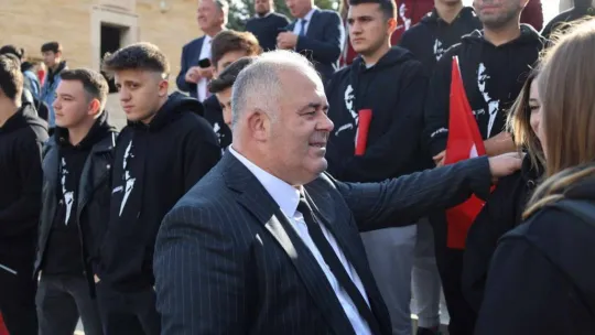 Başkan Mesut Üner Gençlerle Anıtkabir'i Ziyaret etti