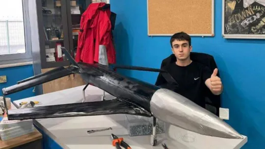 Çizgi yazılım lisesi öğrencilerine bir ödül daha