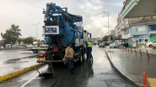 İBB ekipleri çalışmalarını sürdürüyor