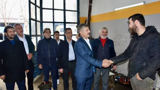 Hakverdi, vatandaşlarla bir araya gelmeye devam ediyor