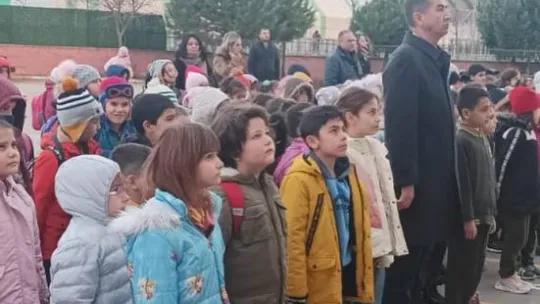 Silivri'deki okullarda şehitlerimiz için saygı duruşu