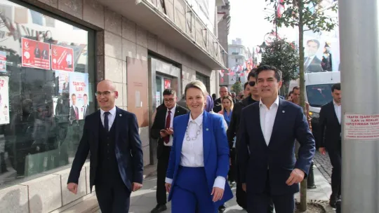 Buğra Kavuncu Silivri'de ziyaretlerde bulundu