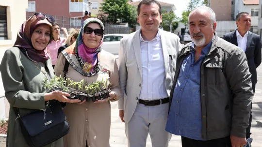 Silivri Belediyesi'nden Tarımsal Üretime Destek: 80.000 Fide Dağıtımı