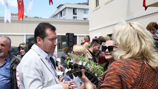 Silivri Belediyesi'nden Tarımsal Üretime Destek: 80.000 Fide Dağıtımı