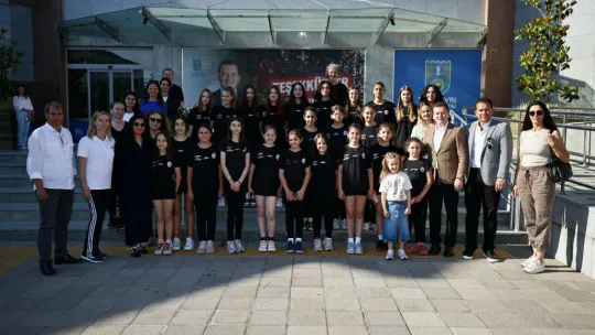 Başkan Balcıoğlu, Silivri Çağrıbey Spor Kulübü Voleybol Takımı'nı Ağırladı