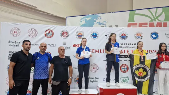 Silivri Karate Kulübü Sporcuları Bursa-Gemlik'te Madalya Kazandı