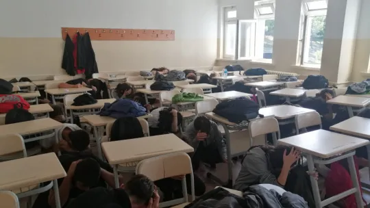 Silivri Atatürk Anadolu Lisesi'nde Deprem Tatbikatı Gerçekleştirildi