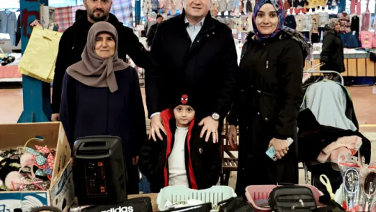 Başkan Balcıoğlu, Gümüşyaka Pazarı'nı Ziyaret Etti