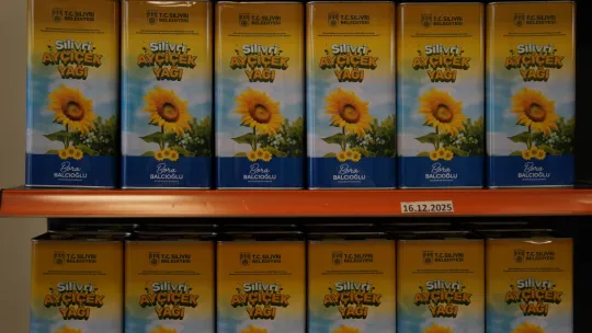 Silivri Belediyesinden 15 Bin Haneye Ayçiçek Yağı Desteği