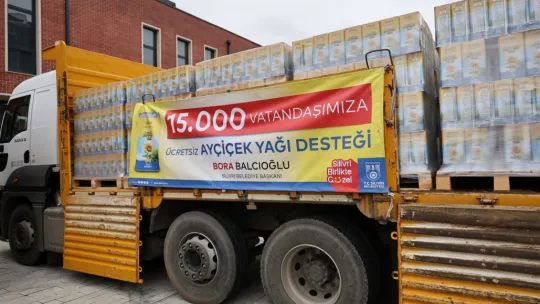 Silivri Belediyesinden 15 Bin Haneye Ayçiçek Yağı Desteği