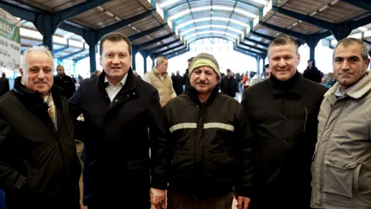 Başkan Balcıoğlu, Gümüşyaka Pazarı'nı Ziyaret Etti