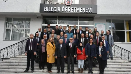 47 yıl 3 ay görev yaptı