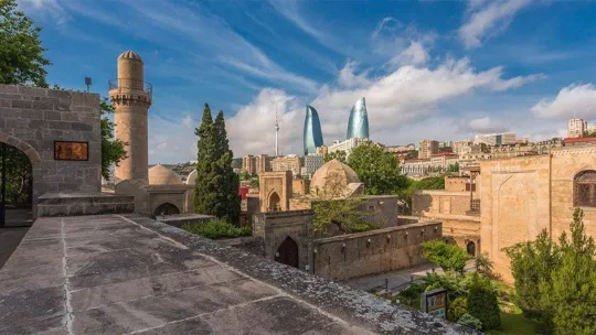 48 saatte Bakü'yü keşfedin