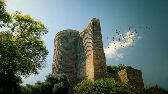 48 saatte Bakü'yü keşfedin