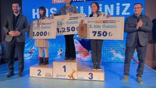 5'inci Bağcılar Belediyesi Yüzme Yarışması'nda şampiyonlar belli oldu