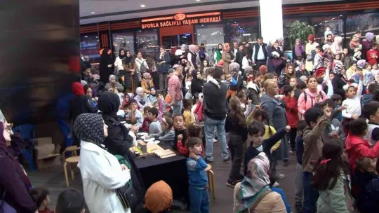 500 yıllık geleneksel İstanbul oyuncakları Arnavutköy'de tanıtıldı