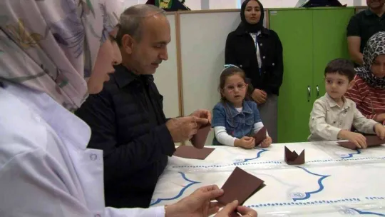 500 yıllık geleneksel İstanbul oyuncakları Arnavutköy'de tanıtıldı