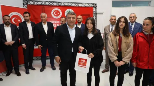 52 bin kişiye 52 bin kitap