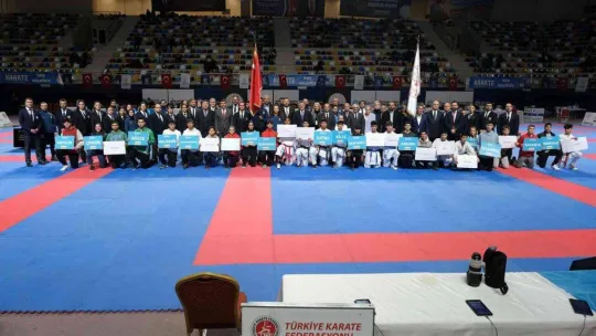 57 ilden bin 650 sporcu altın madalya mücadelesi veriyor