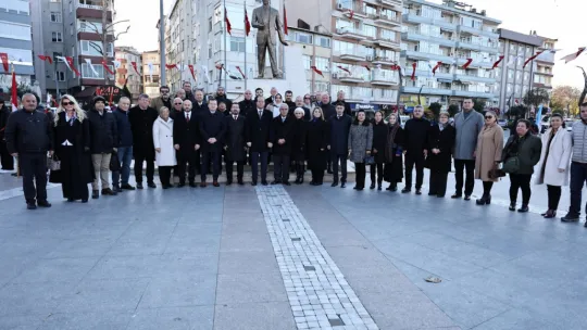 Başkan Balcıoğlu, Öğretmenler Günü Çelenk Sunma Törenine Katıldı