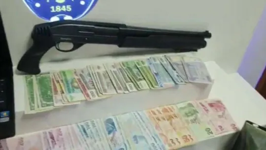 6 adrese eş zamanlı fuhuş operasyonu: 2 kişi tutuklandı