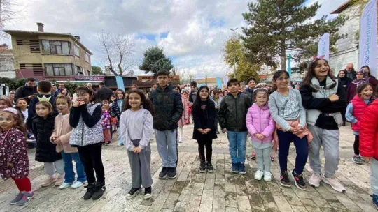 6. Beykoz Kanlıca Yoğurt Festivali'nde 4 bin kişiye yoğurt dağıtıldı
