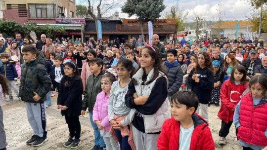6. Beykoz Kanlıca Yoğurt Festivali'nde 4 bin kişiye yoğurt dağıtıldı