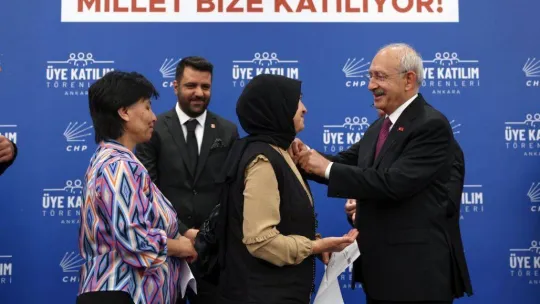 CHP, partiye yeni katılanlar için tören düzenledi