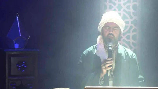 7 farklı dilde okunan Mevlid-i Şerif dinleyenleri mest etti