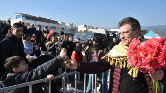 7. Geleneksel Edremit Deve Güreşleri Festivali yapıldı