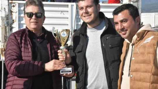 7. Geleneksel Edremit Deve Güreşleri Festivali yapıldı