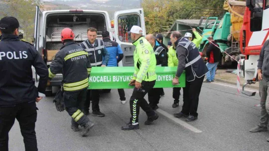 70 metre sürüklenen kamyon beton merdivene çarptı: 1 ölü