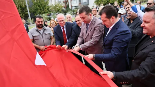 Başkan Balcıoğlu, Selimpaşa Emlak Konutları Sitesi'nde Atatürk Büstü ve Suat Arslan Kütüphanesi Açılışına Katıldı